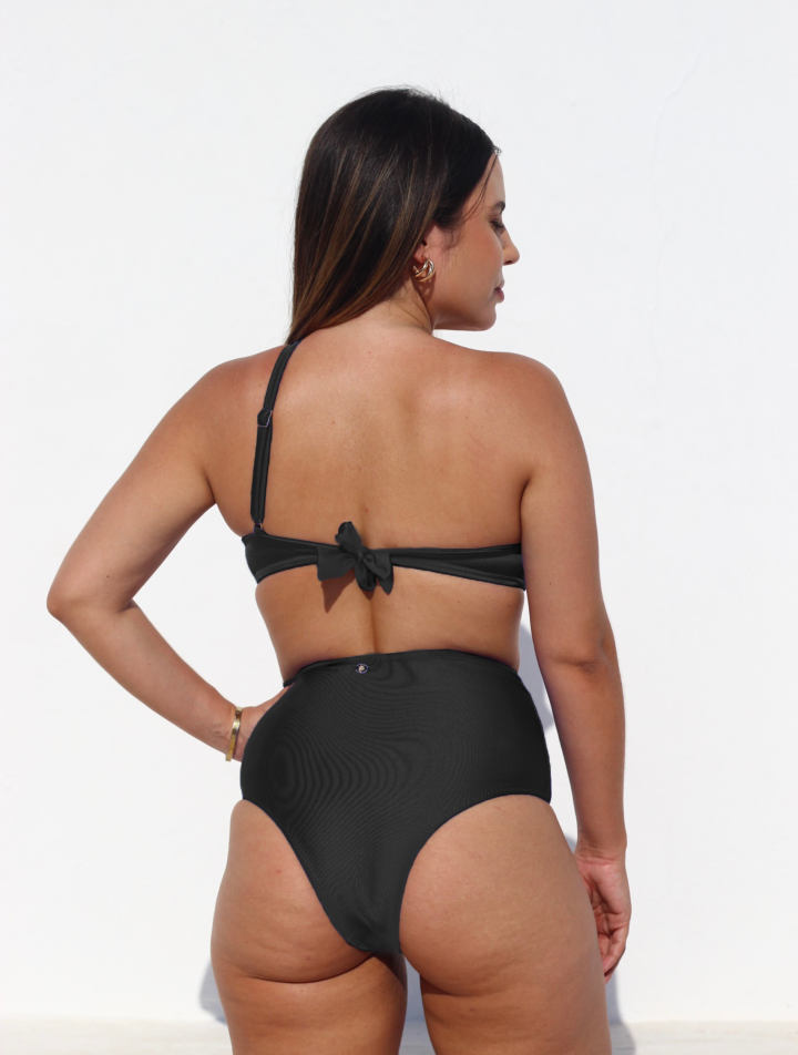 tanga alta preto